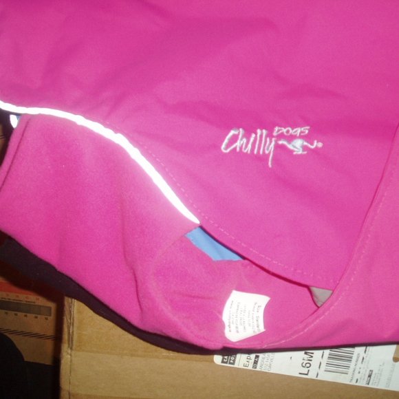 Canada Pooch Pink Expedition Raincoat & Chilly Dog - Picture 11 of 16